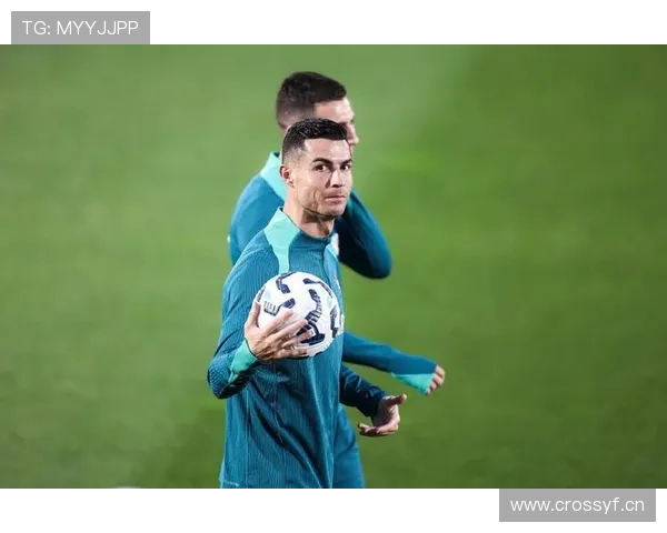 C罗国家队表现争议:关键战效率与战术适配性分析 C罗国家队表现争议:关键战效率与战术适配性分析