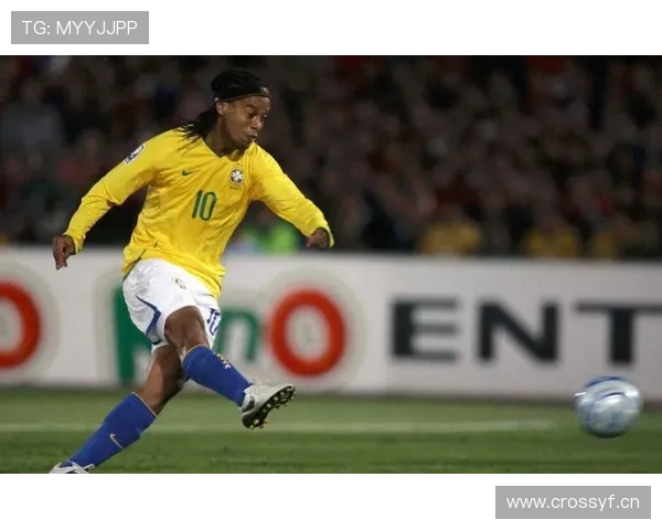 罗纳尔迪尼奥这姿态，比普通人连躺椅都高级不知道多少个档次